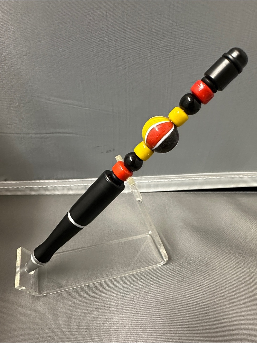 Custom made beaded pen - black, red, yellow
